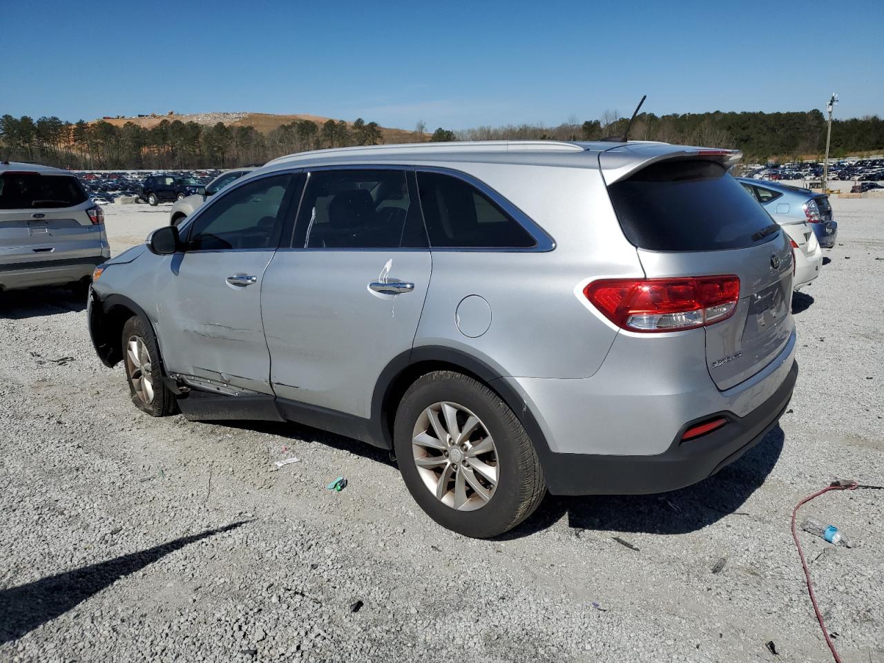 2017 KIA SORENTO LX - Фото 2