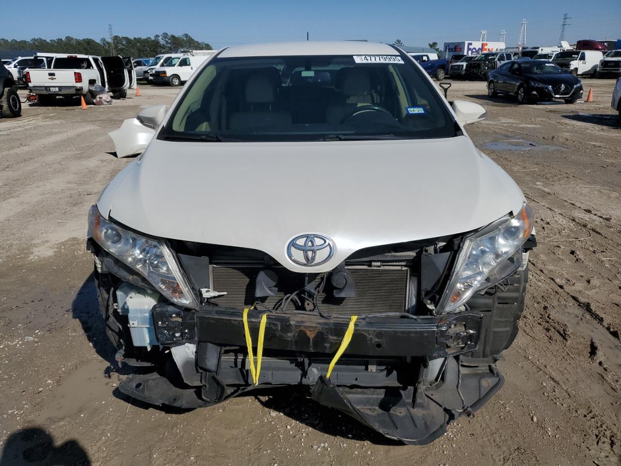 2013 TOYOTA VENZA LE - Фото 5
