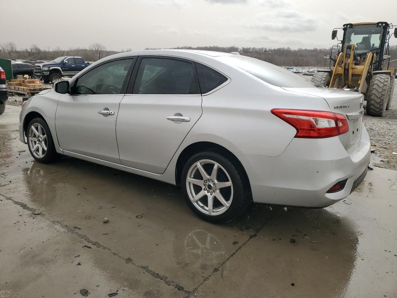 2017 NISSAN SENTRA S - Фото 2