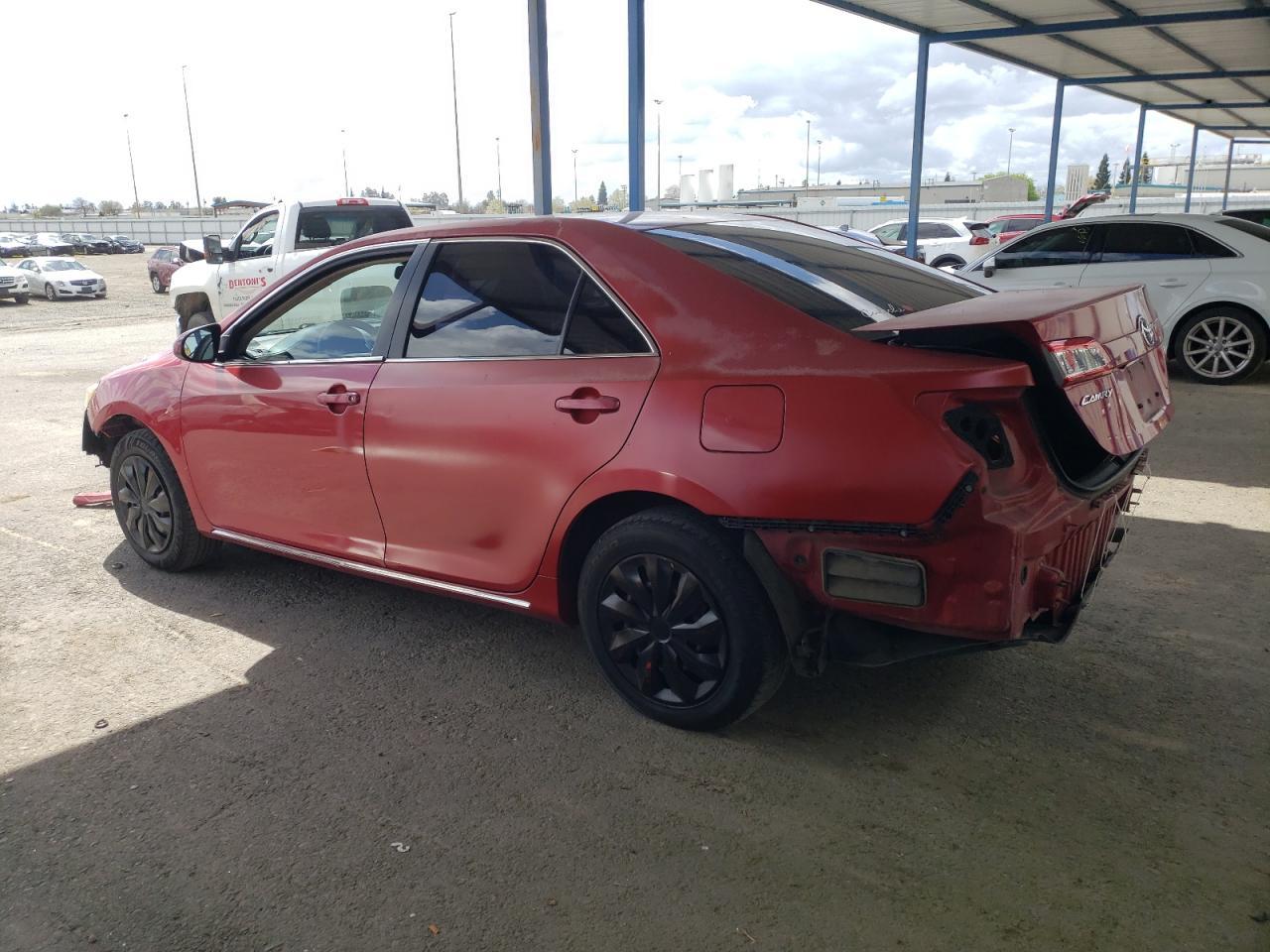 2014 TOYOTA CAMRY L - Фото 2