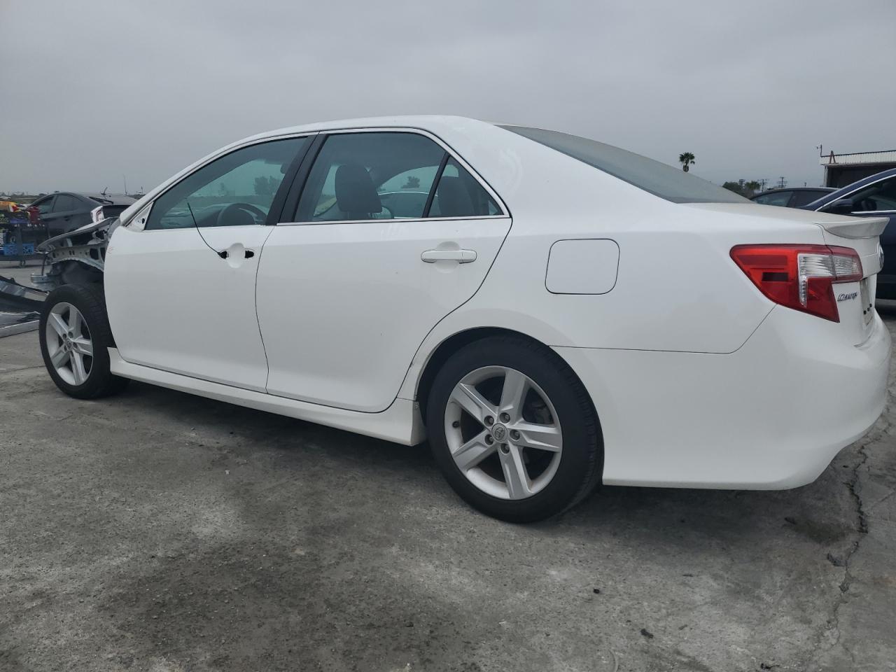 2014 TOYOTA CAMRY L - Image 2