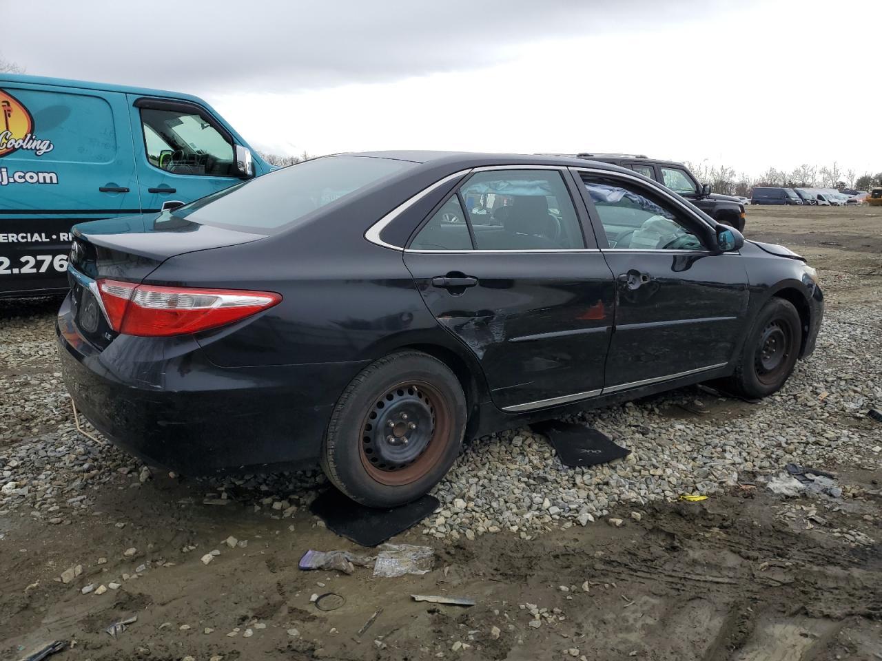 2016 TOYOTA CAMRY LE - Image 3