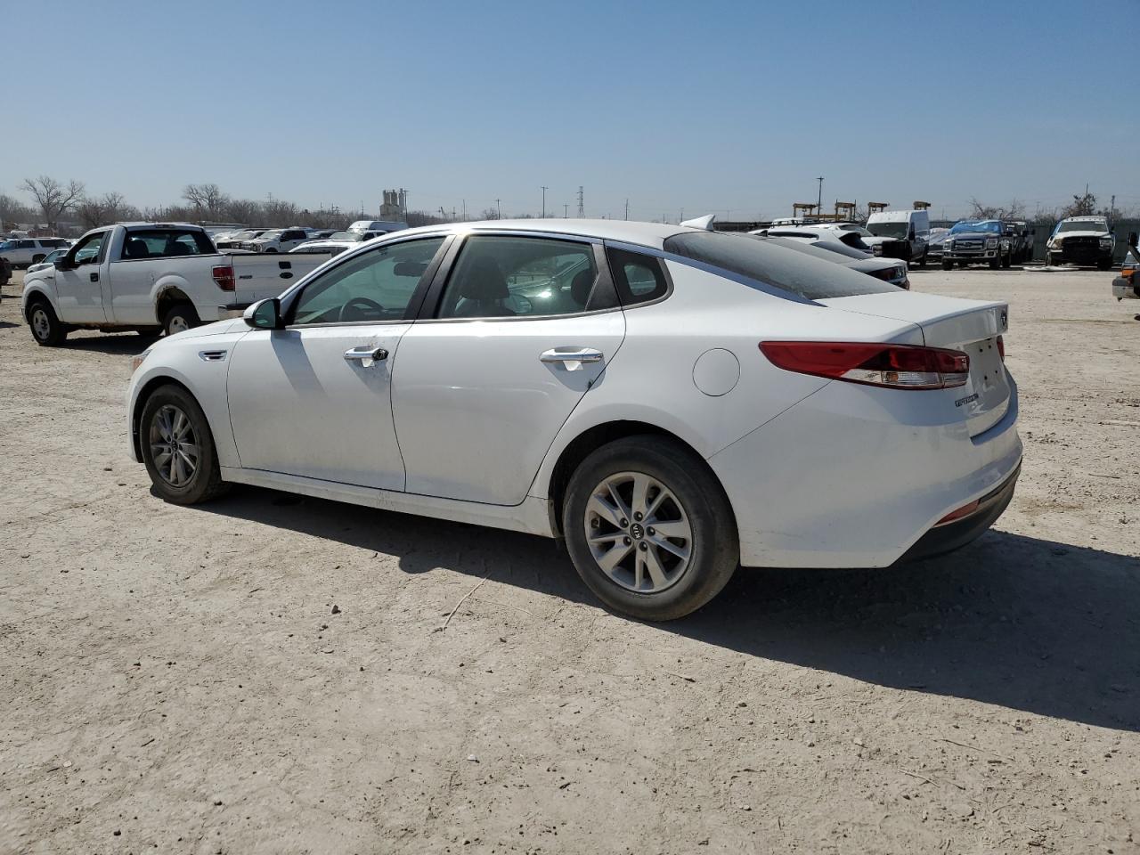 2016 KIA OPTIMA LX - Фото 2