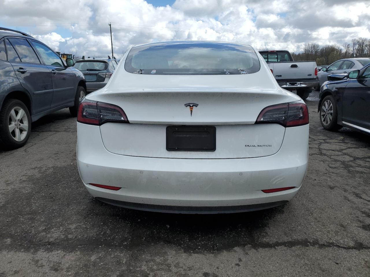2019 TESLA MODEL 3 - Фото 6