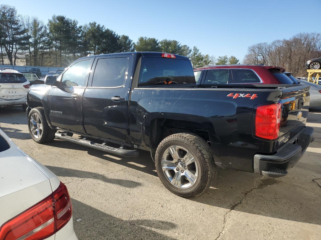2018 CHEVROLET SILVERADO - Фото 2