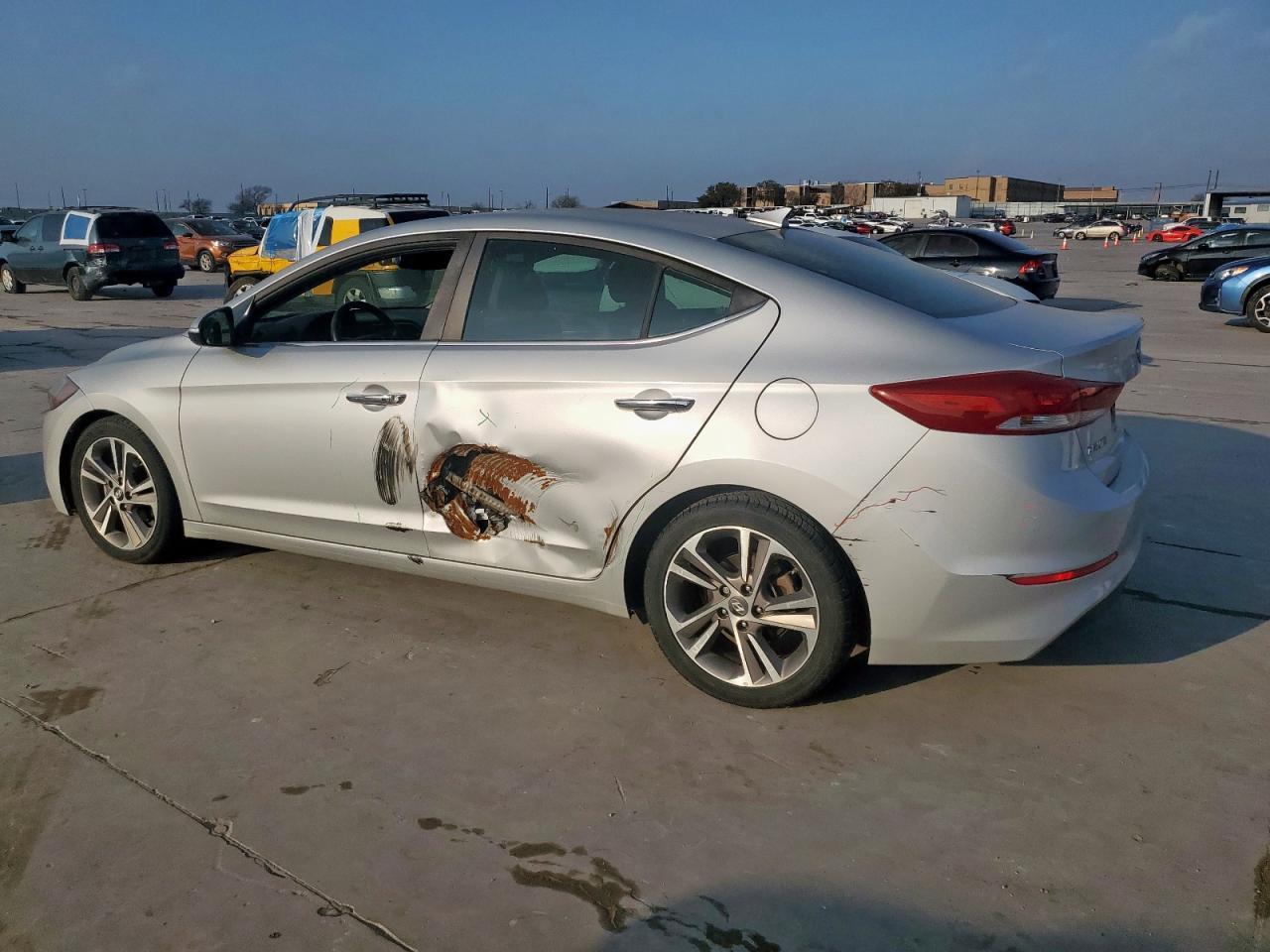 2017 HYUNDAI ELANTRA SE - Фото 2