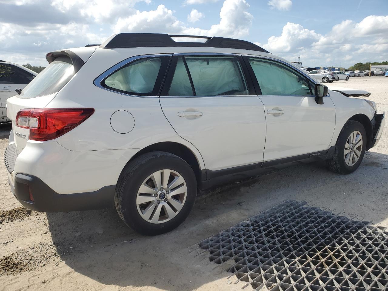 2018 SUBARU OUTBACK 2. - Image 3