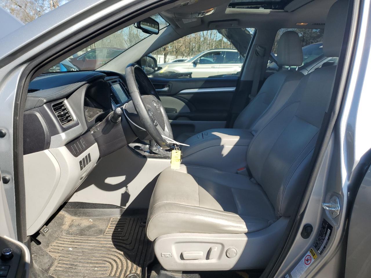 2015 TOYOTA HIGHLANDER - Фото 7