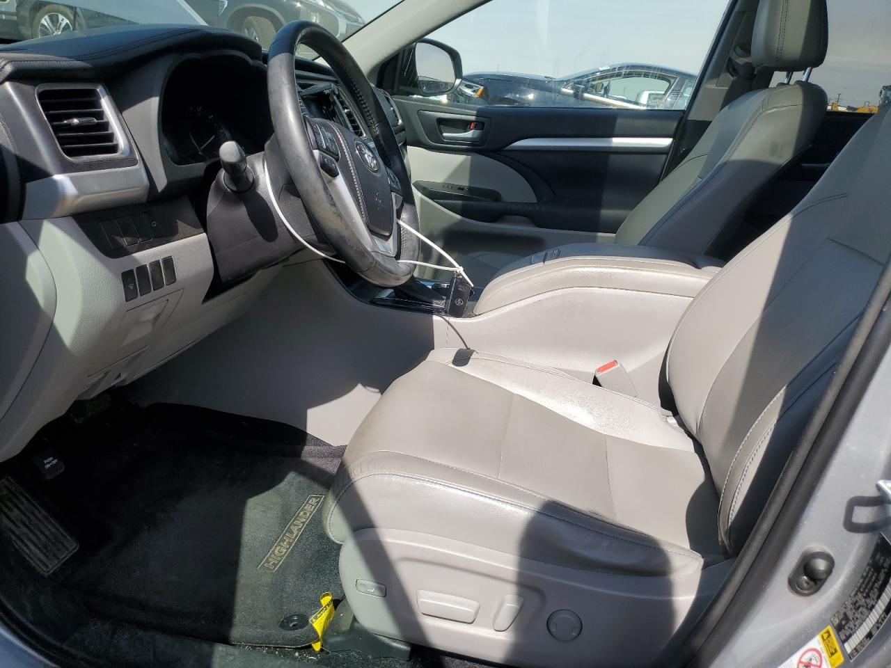 2014 TOYOTA HIGHLANDER - Фото 7