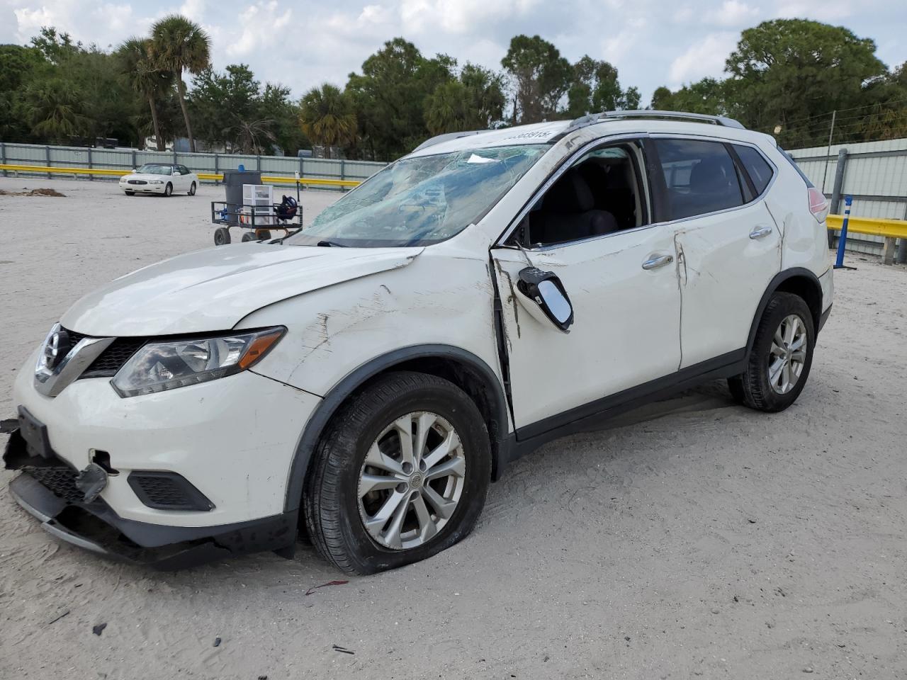 2016 NISSAN ROGUE S