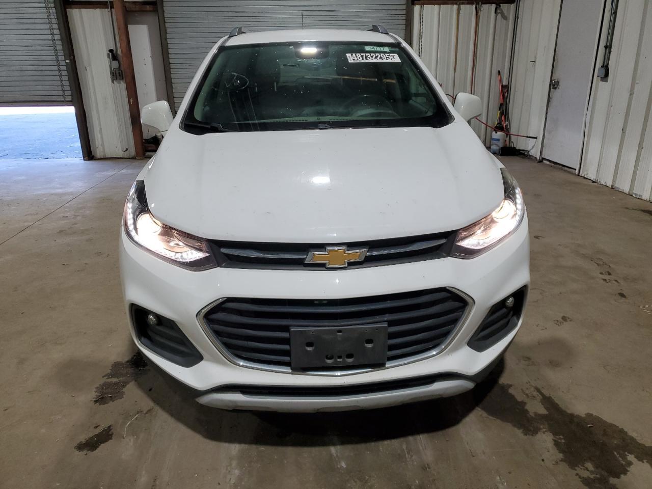 2019 CHEVROLET TRAX 1LT - Фото 5