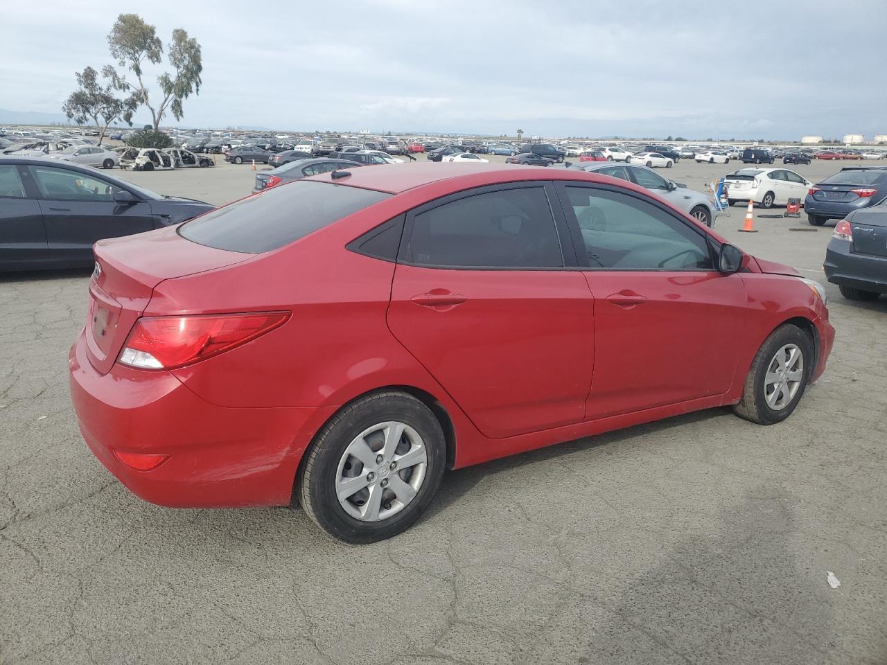 2016 HYUNDAI ACCENT SE - Фото 3