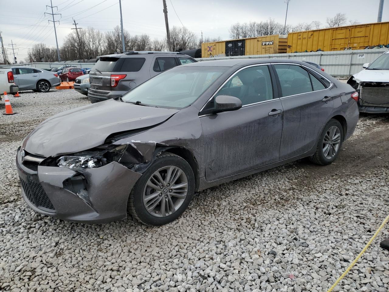 2016 TOYOTA CAMRY LE