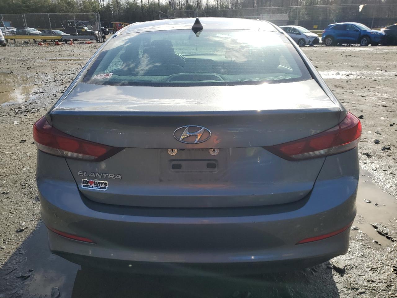 2018 HYUNDAI ELANTRA SE - Фото 6