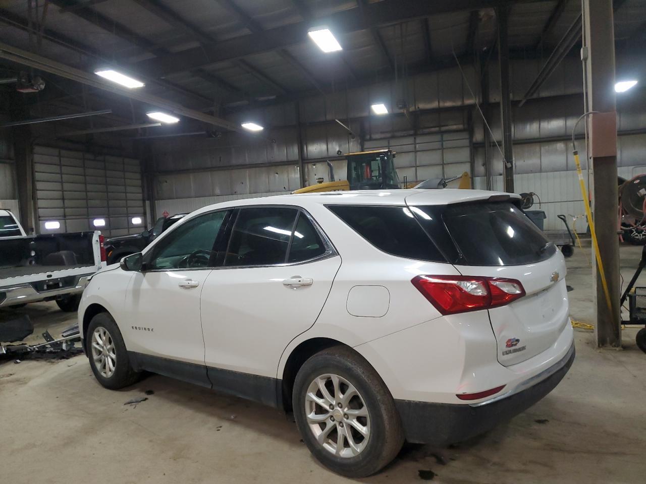 2019 CHEVROLET EQUINOX LT - Image 2