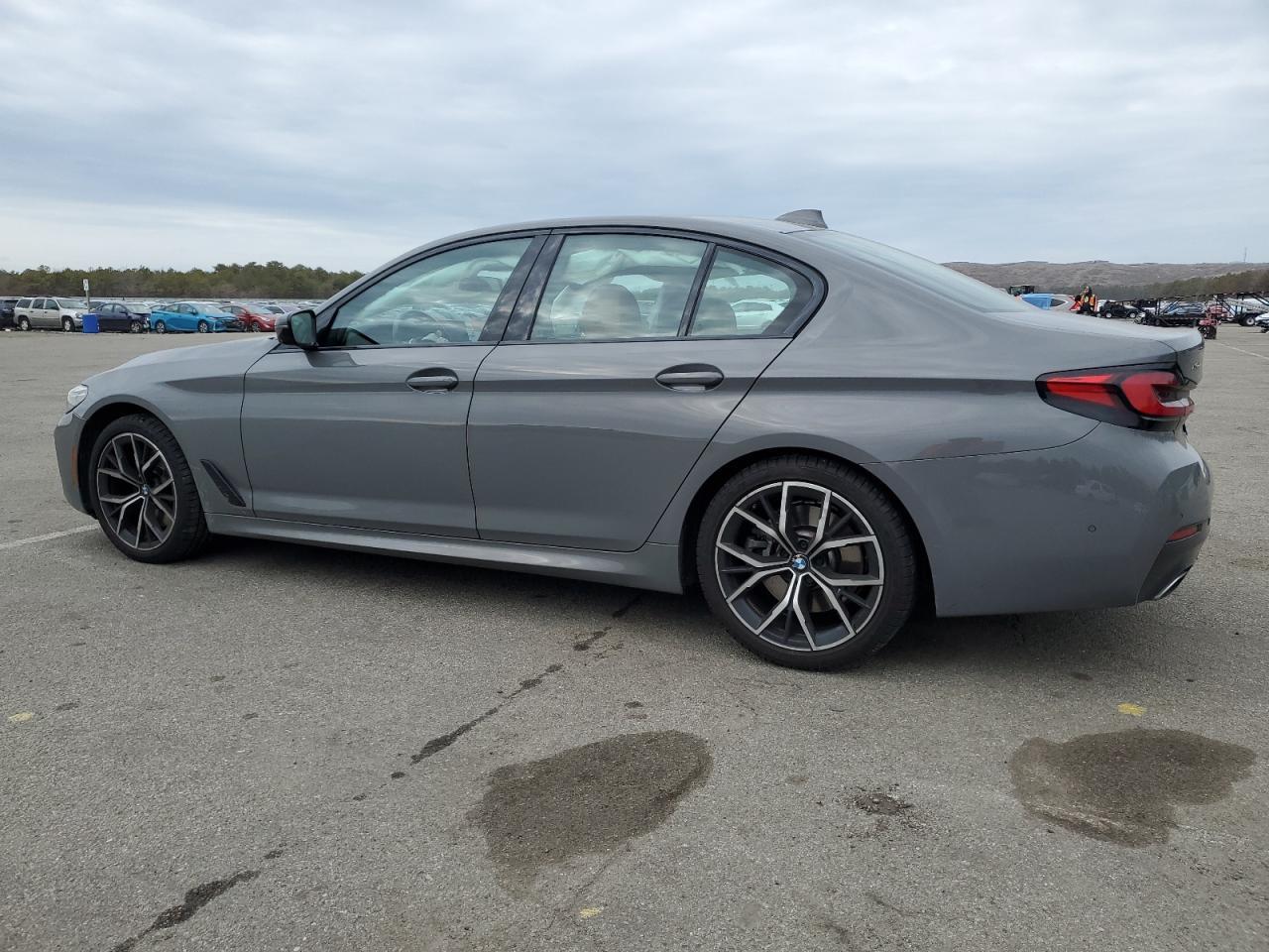 2021 BMW 540 XI - Фото 2