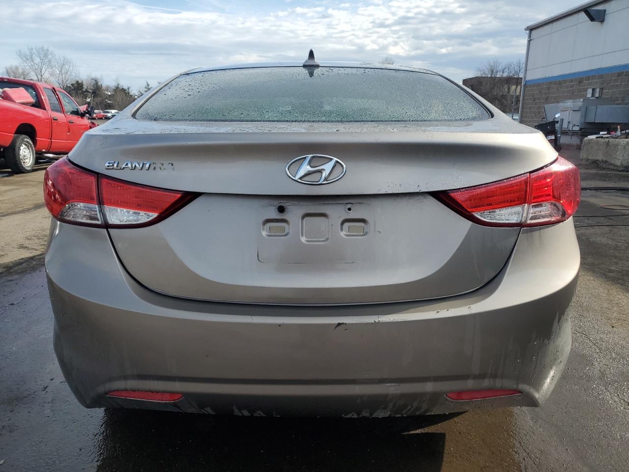 2011 HYUNDAI ELANTRA GL - Image 6