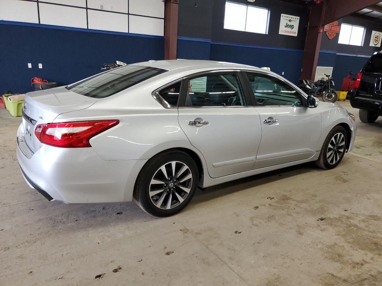 2016 NISSAN ALTIMA 2.5 - Фото 3