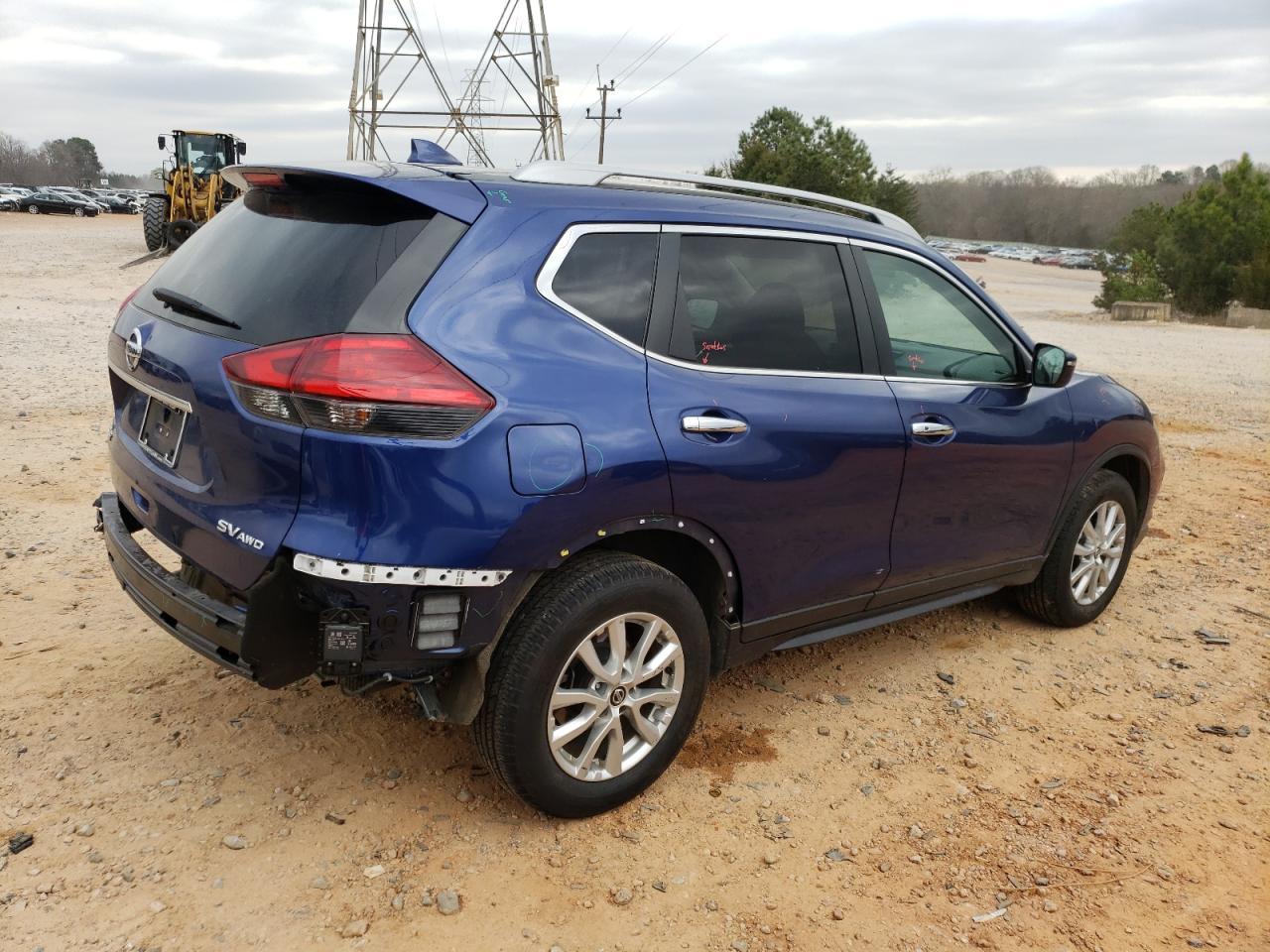 2017 NISSAN ROGUE SV - Image 3
