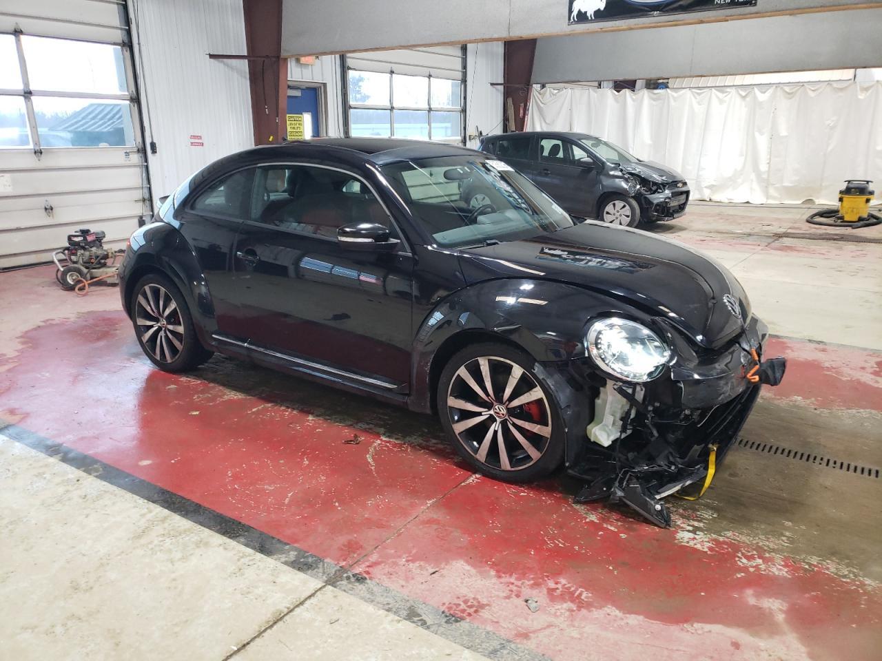 2012 VOLKSWAGEN BEETLE TUR - Фото 4