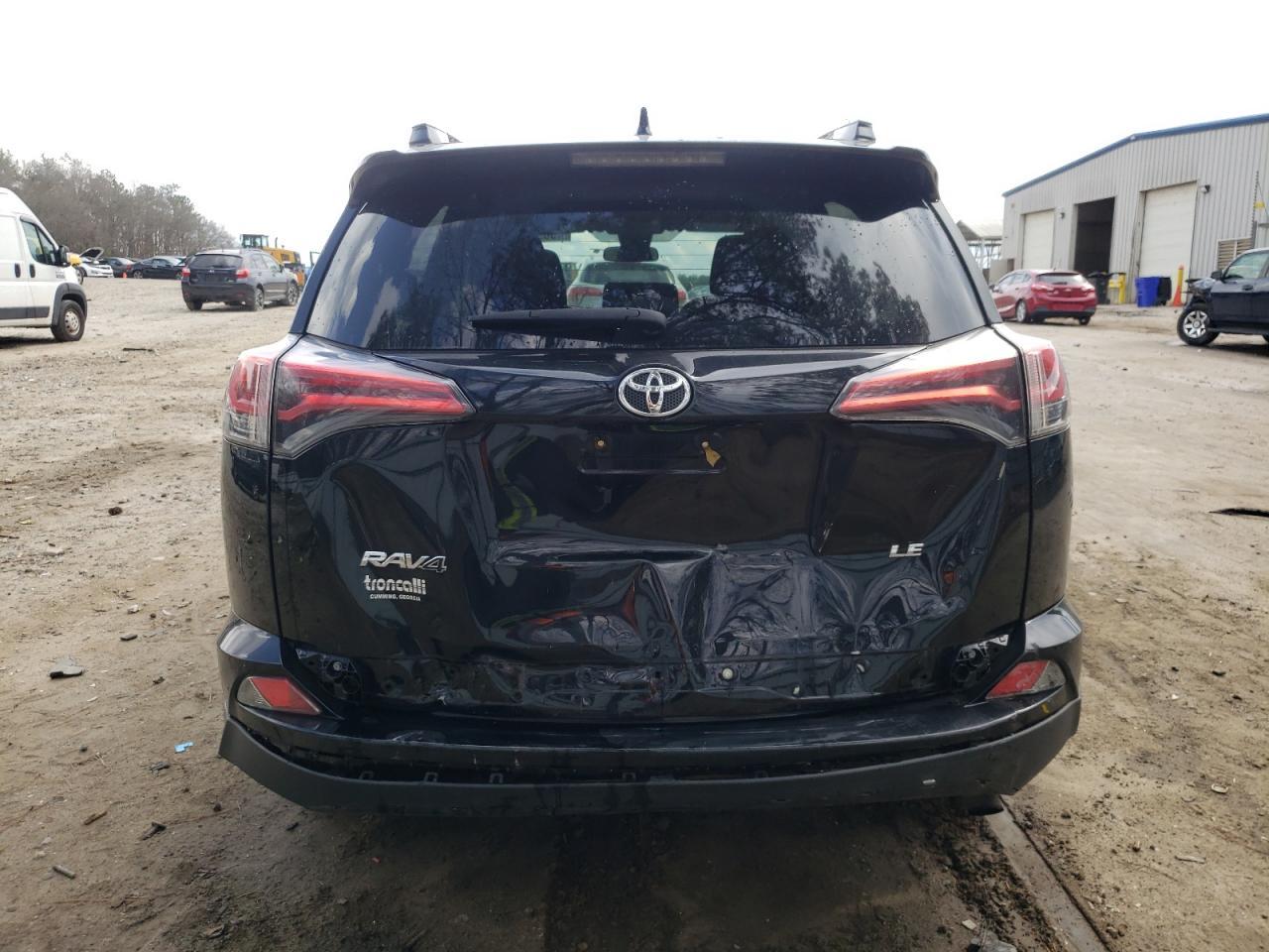 2018 TOYOTA RAV4 LE - Image 6