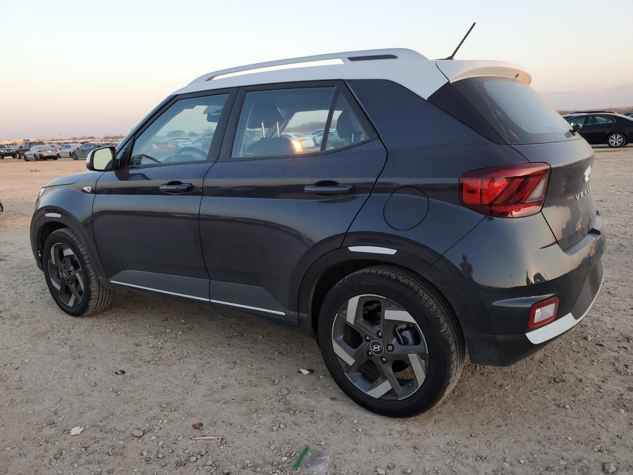 2024 HYUNDAI VENUE SEL - Фото 2