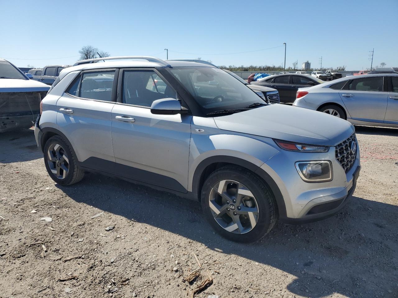 2023 HYUNDAI VENUE SEL - Фото 4