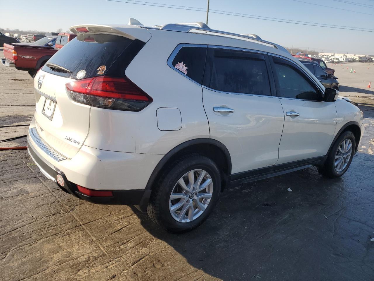 2017 NISSAN ROGUE S - Image 3