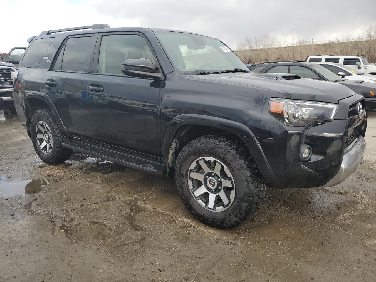 2022 TOYOTA 4RUNNER SR - Image 4