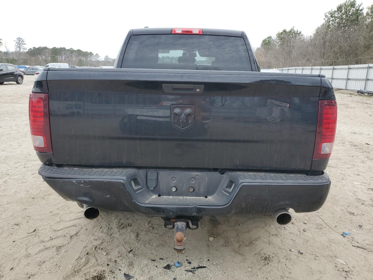 2014 RAM 1500 ST - Image 6