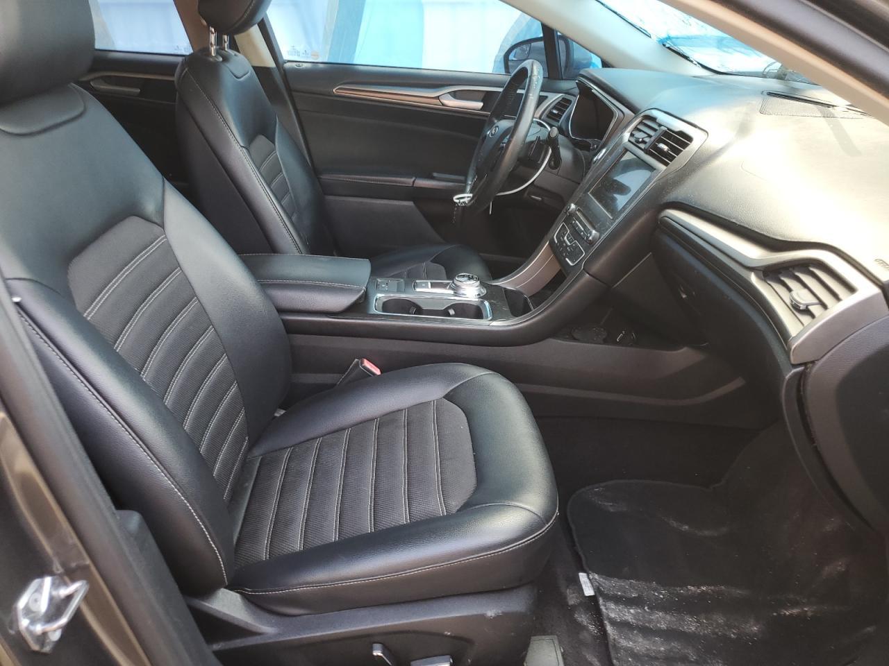 2017 FORD FUSION SE - Фото 7