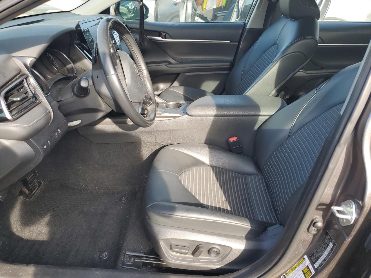 2021 TOYOTA CAMRY SE - Image 7