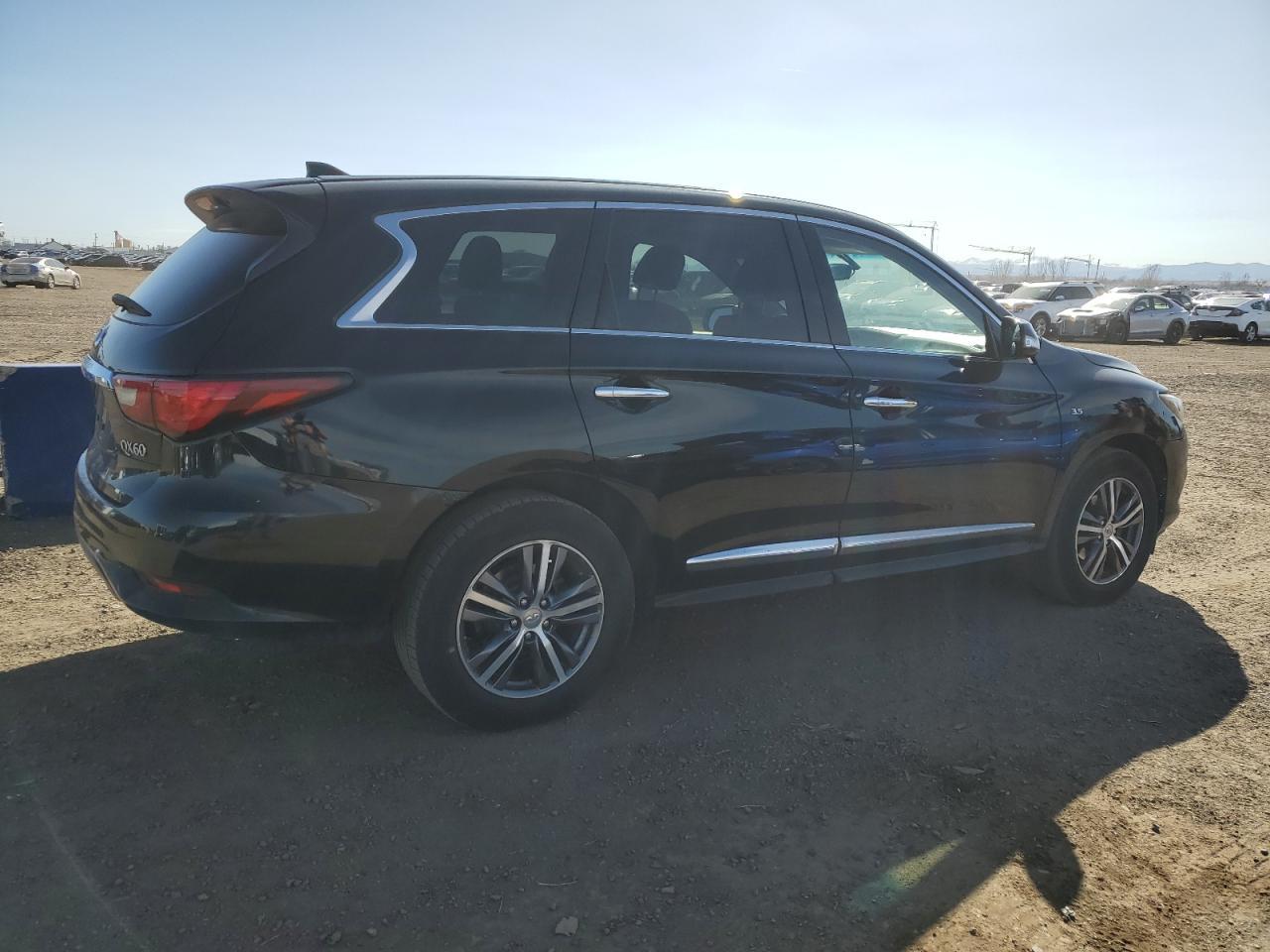 2017 INFINITI QX60 - Фото 3