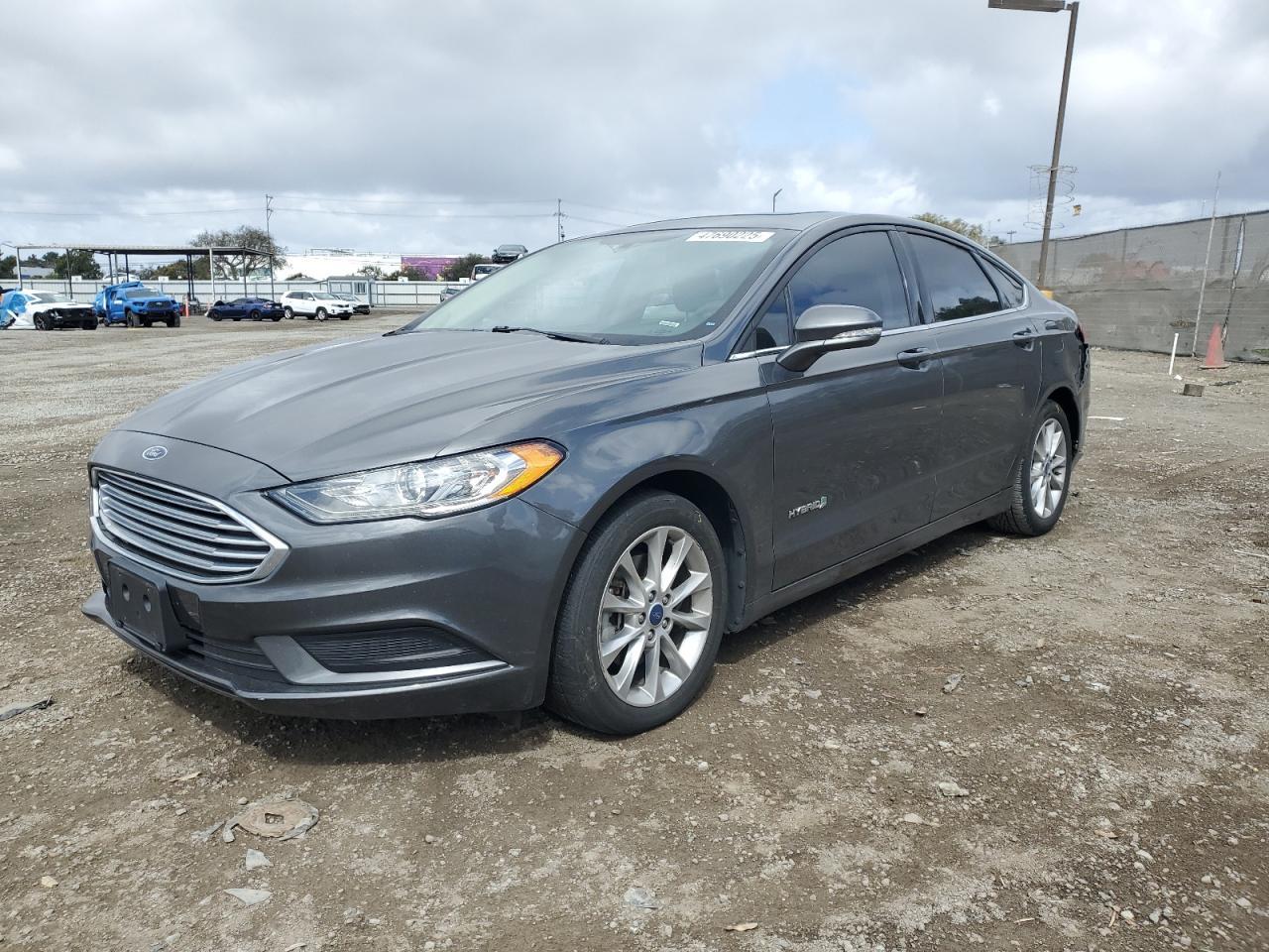 2017 FORD FUSION SE