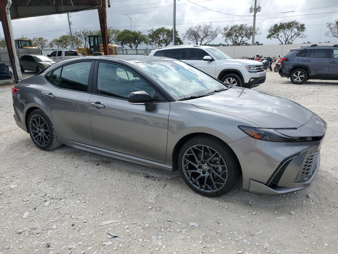 2025 TOYOTA CAMRY XSE - Фото 4