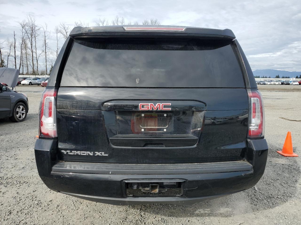 2016 GMC YUKON XL K - Фото 6