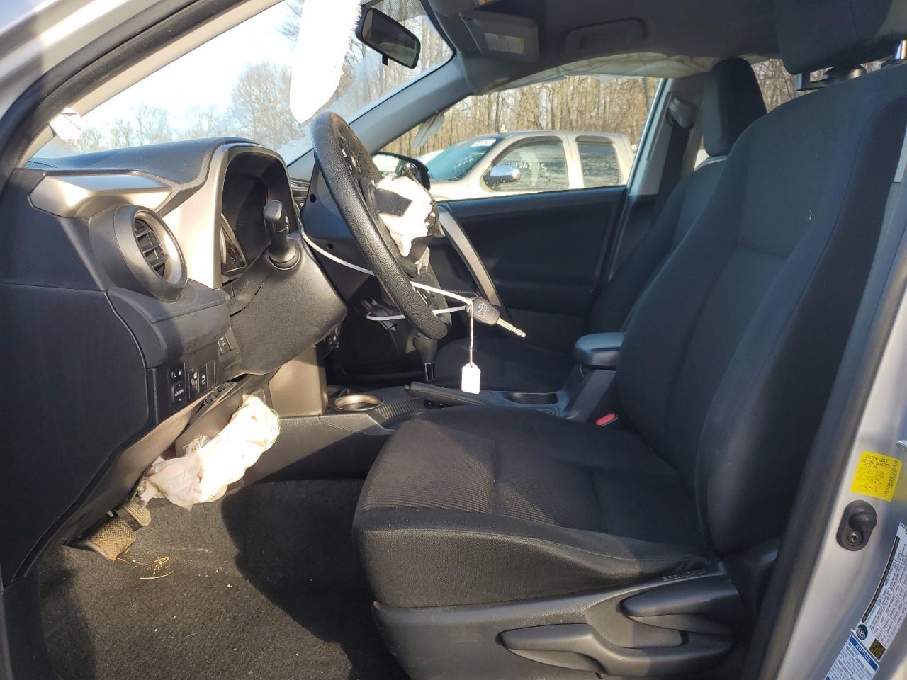2015 TOYOTA RAV4 LE - Image 7