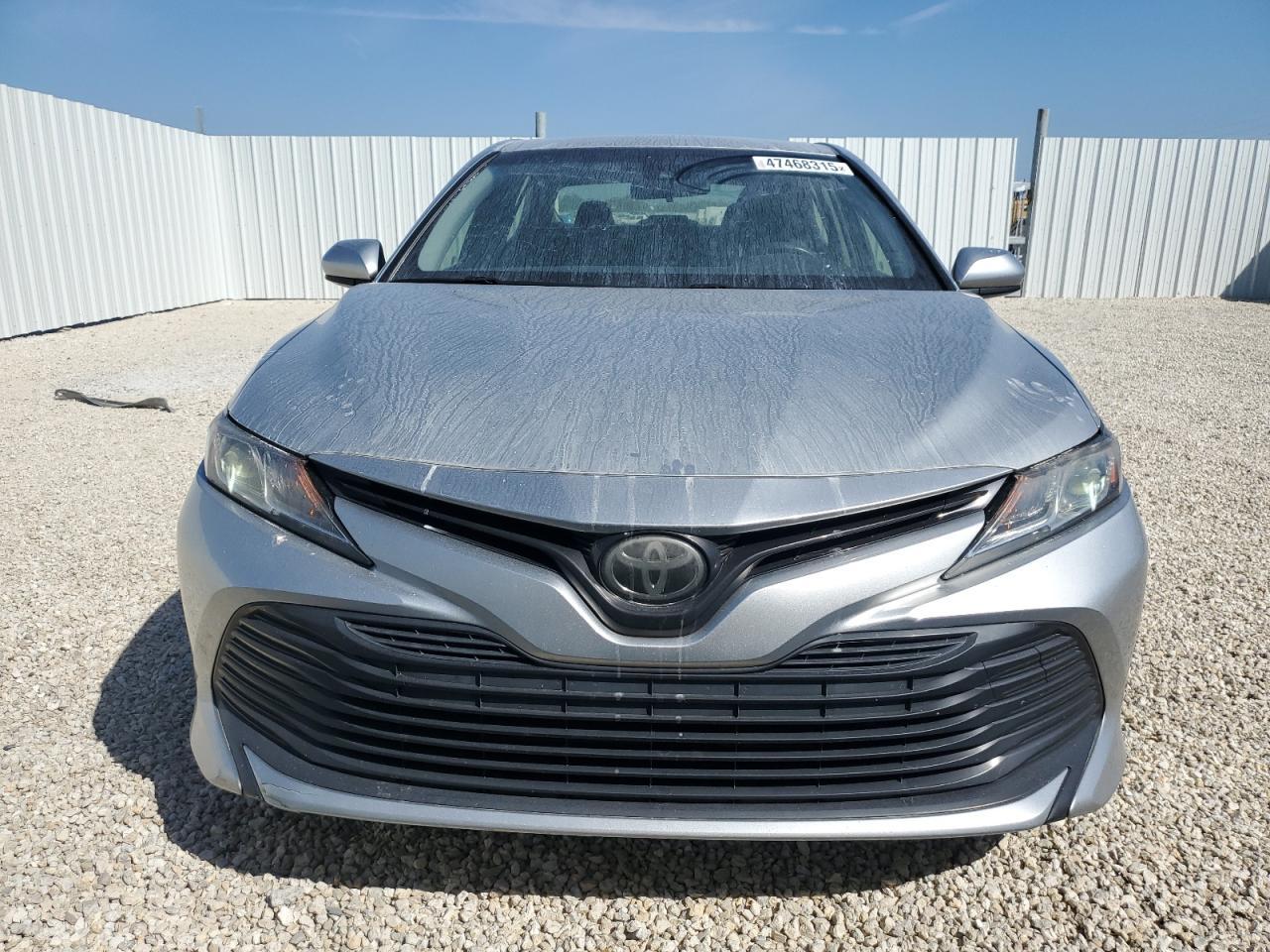 2018 TOYOTA CAMRY L - Фото 5