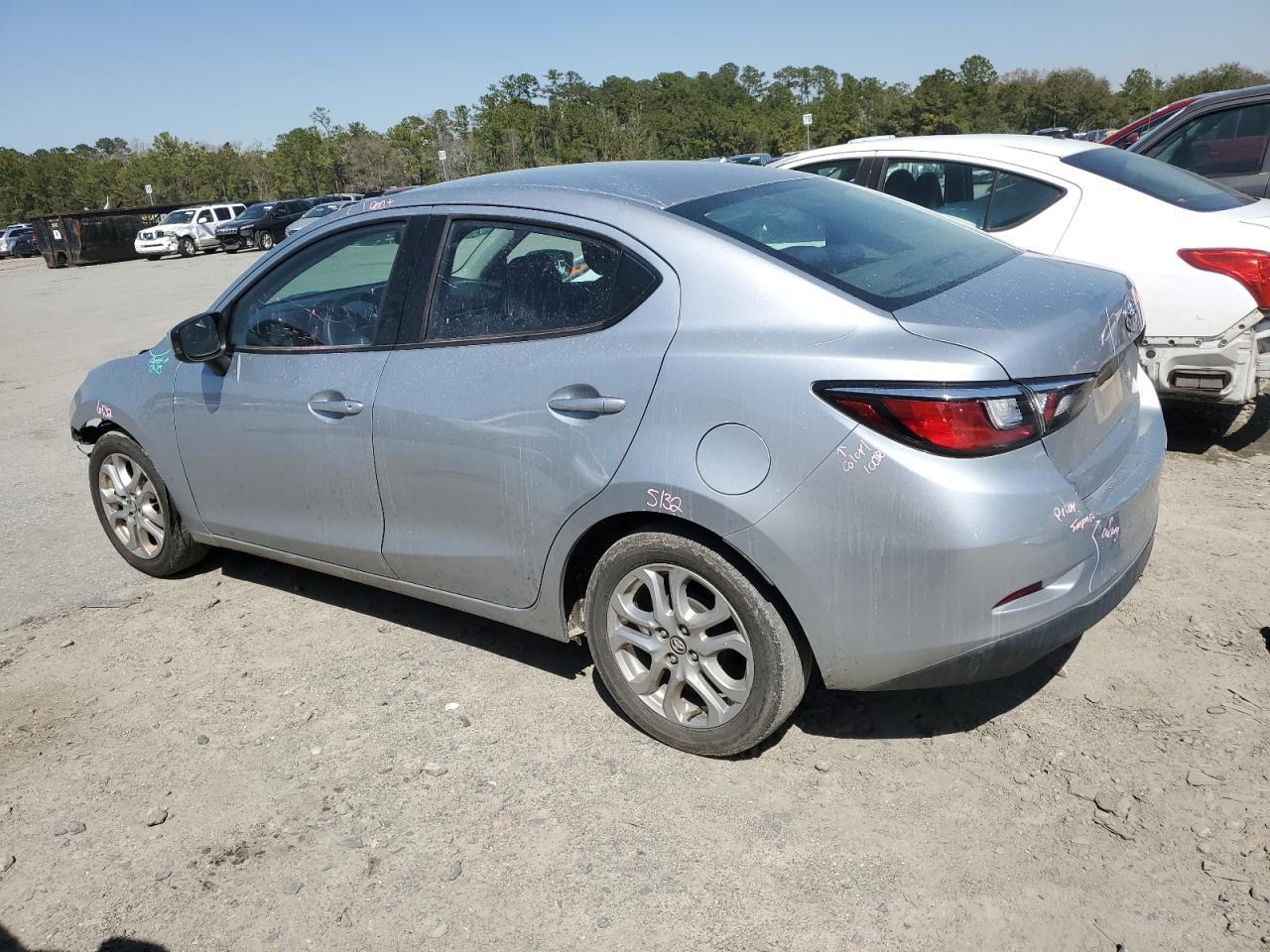 2017 TOYOTA YARIS IA - Фото 2