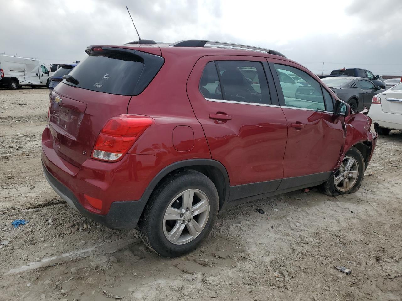 2018 CHEVROLET TRAX 1LT - Image 3