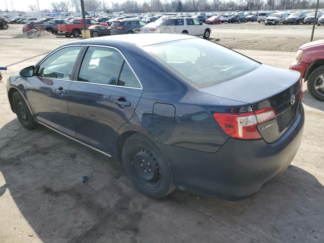 2014 TOYOTA CAMRY L - Фото 2