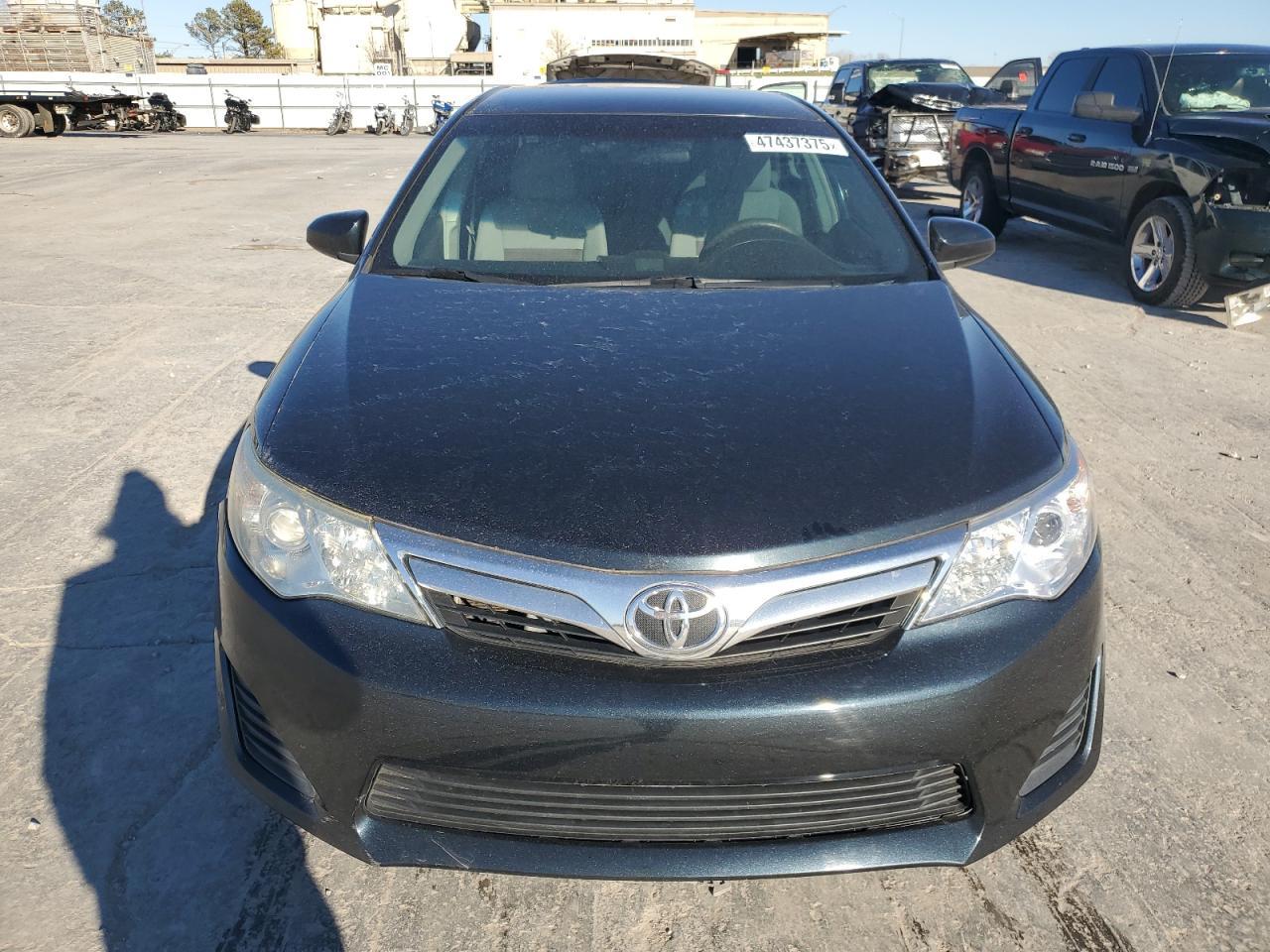 2014 TOYOTA CAMRY L - Фото 5