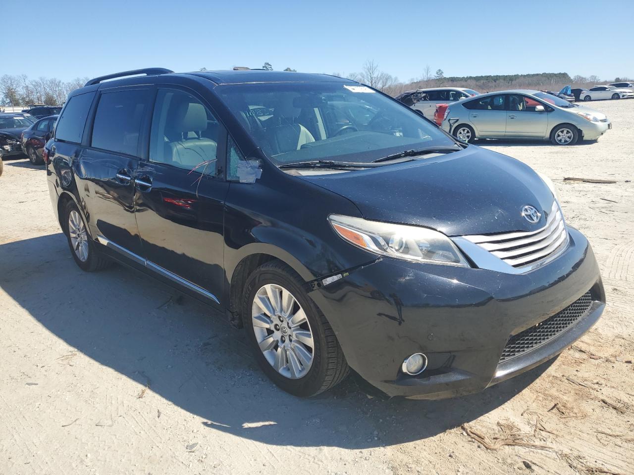 2015 TOYOTA SIENNA XLE - Фото 4
