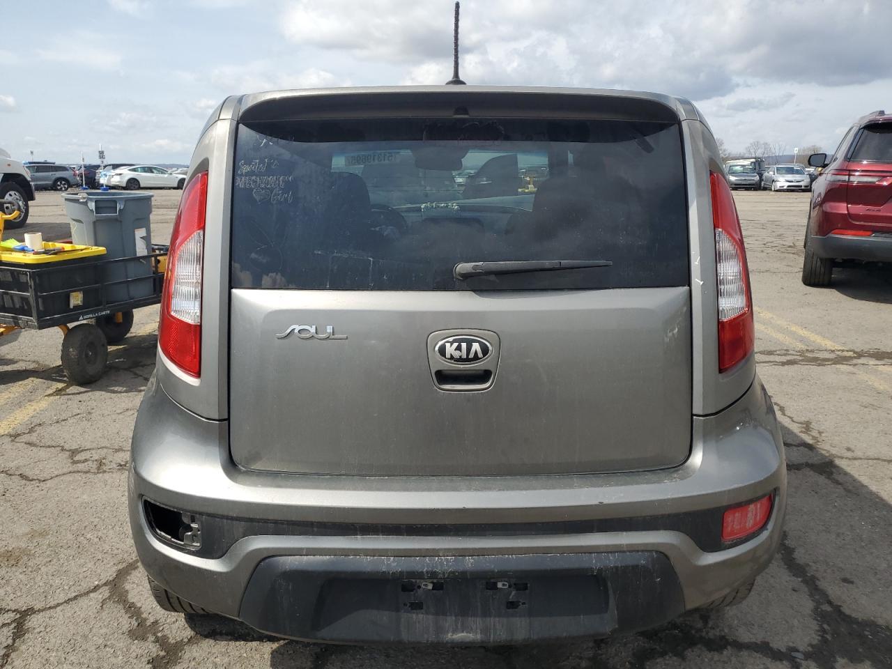2013 KIA SOUL + - Image 6
