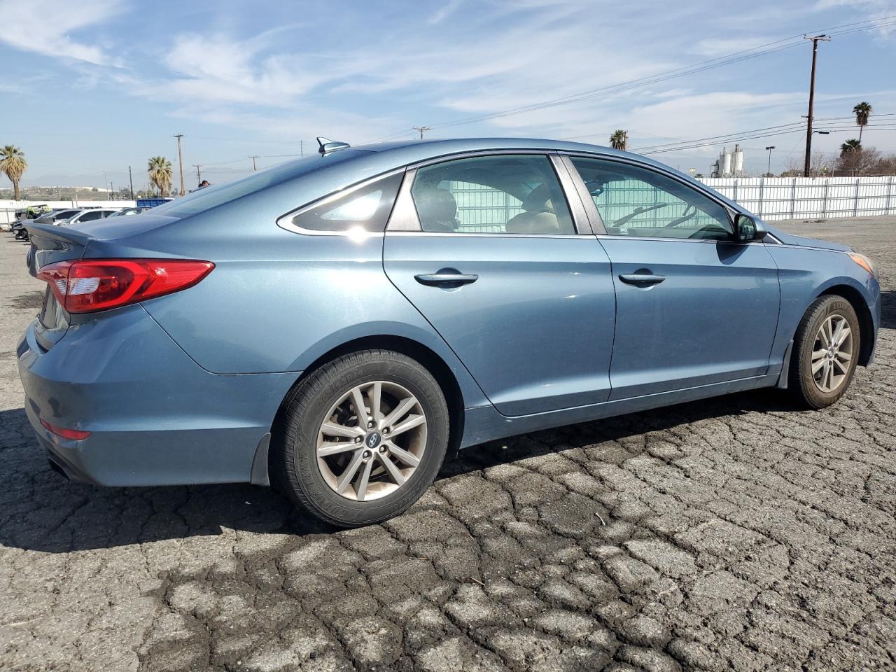 2017 HYUNDAI SONATA SE - Фото 3