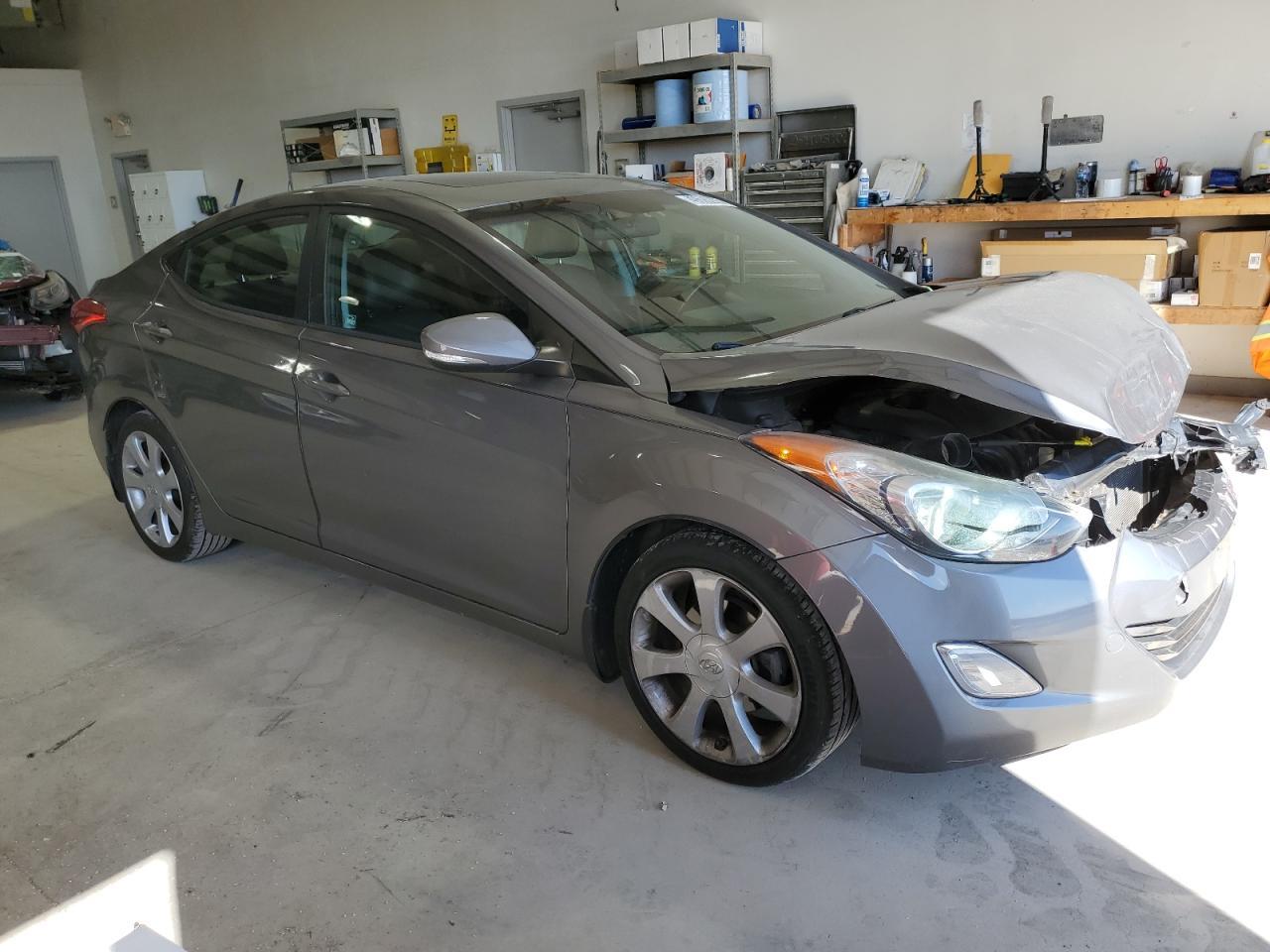 2013 HYUNDAI ELANTRA GL - Image 4