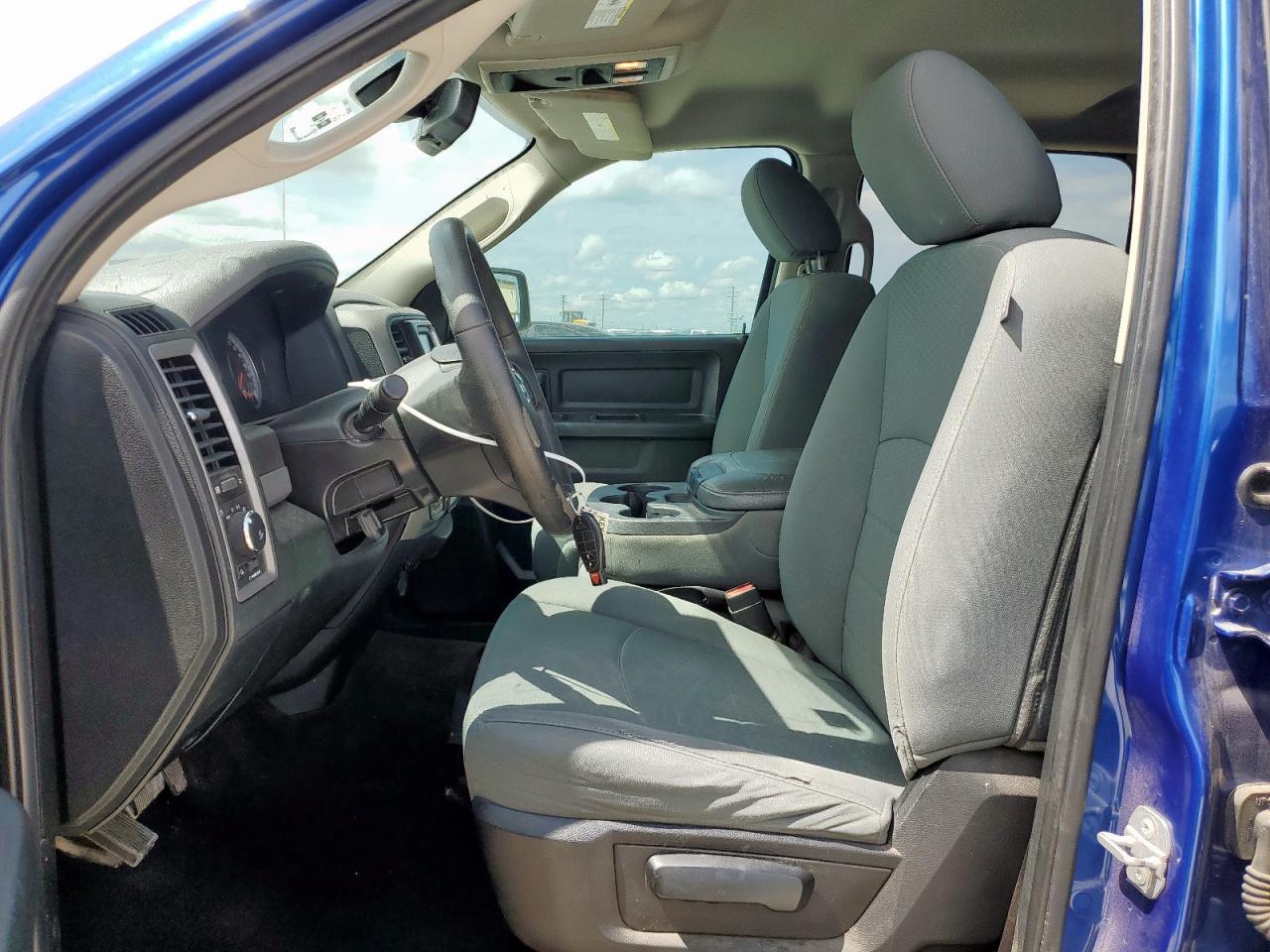 2015 RAM 1500 ST - Image 7