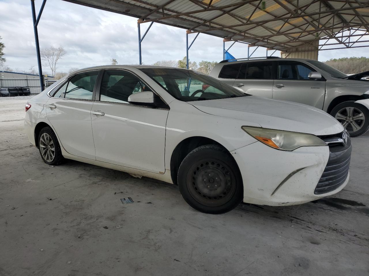 2015 TOYOTA CAMRY LE - Image 4