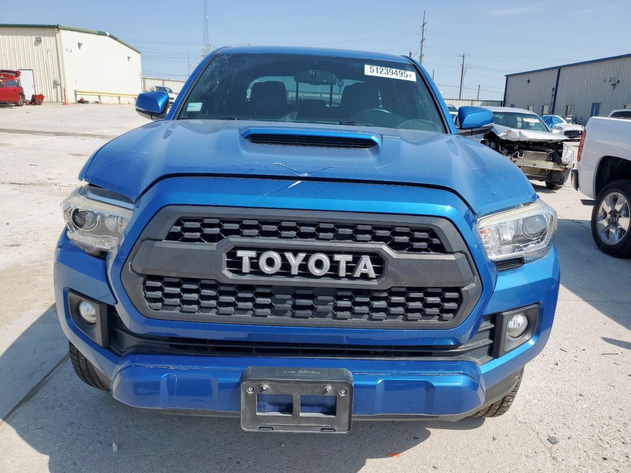 2017 TOYOTA TACOMA DOU - Фото 5