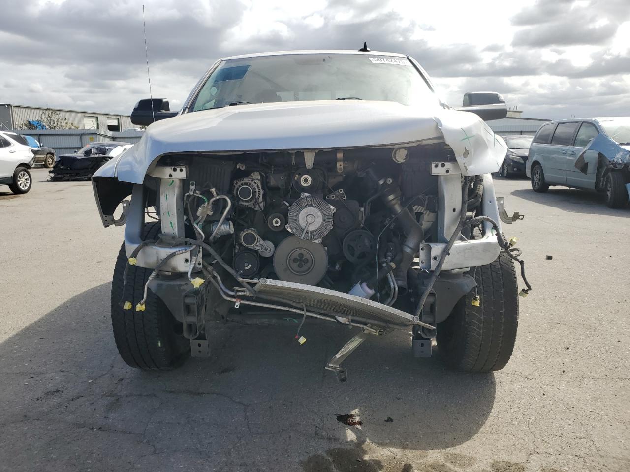 2017 RAM 2500 SLT - Image 5